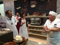 El stand de Baleares sirve cerca de 3.400 ensaimadas