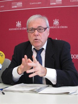 El tercer teniente de alcalde del Ayuntamiento de Córdoba, Emilio Aumente (PSOE)