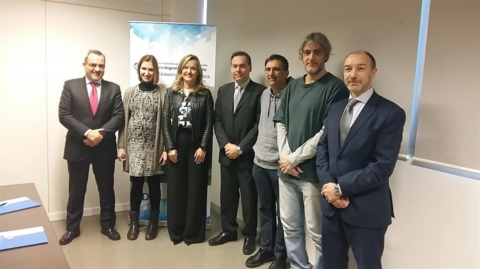 La consejera Pilar Alegría visita el Instituto de Investigación en Ingeniería