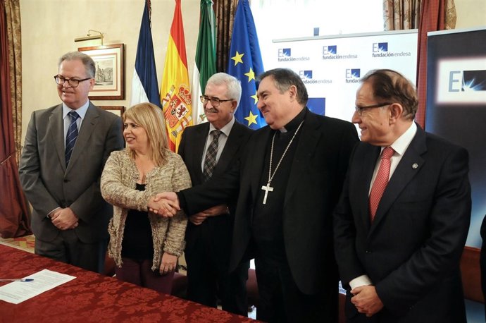 Jiménez Barrios con el obispo de Jerez