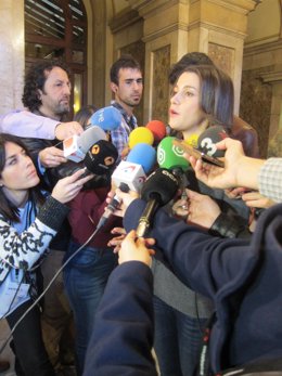 Inés Arrimadas (C's) atiende a los medios en el Parlament
