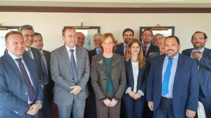La consejera Carmen Ortiz participa en reunión de la junta directiva de la CAEA