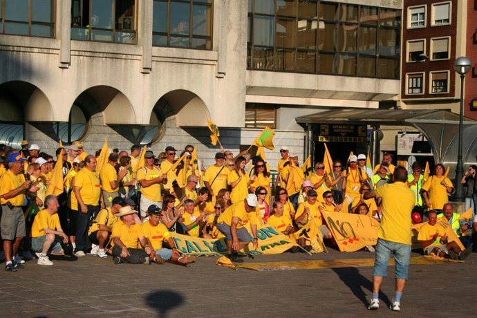 Protesta de AMA contra los derribos