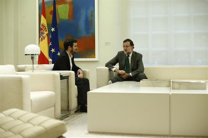 Rajoy recibe a Alberto Garzón en Moncloa