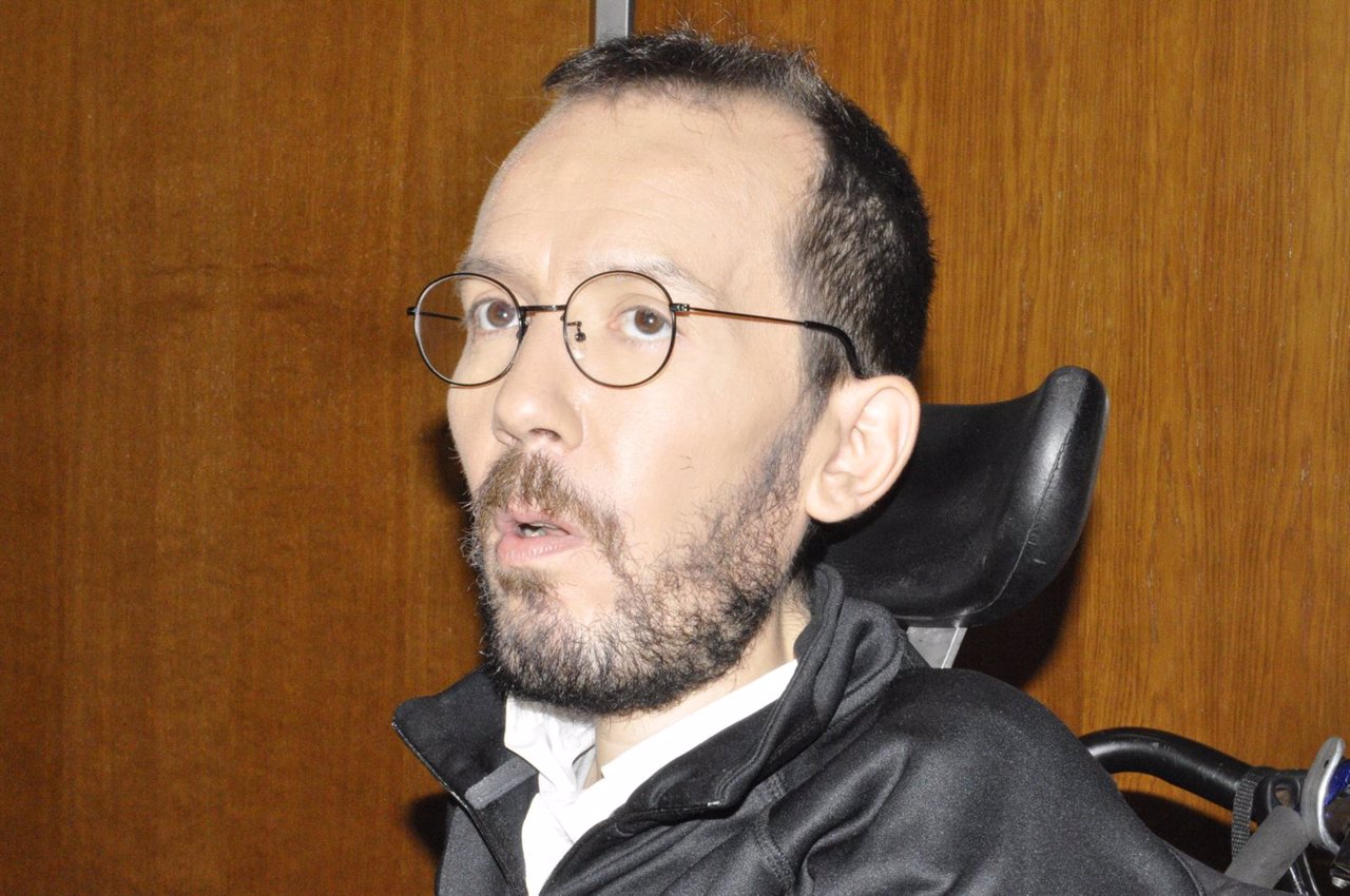 El secretario general de Podemos Aragón, Pablo Echenique. 