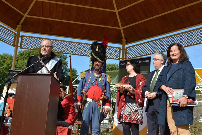 Inauguración de parque Rafael de Cózar en Bormujos (Sevilla)