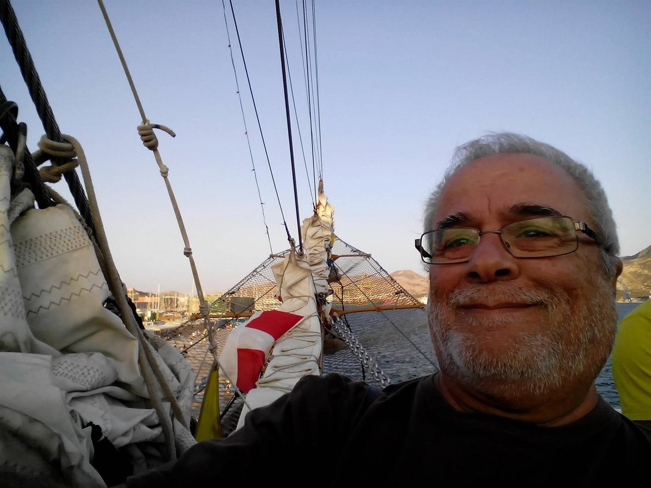 El escritor Santigo Delgado 