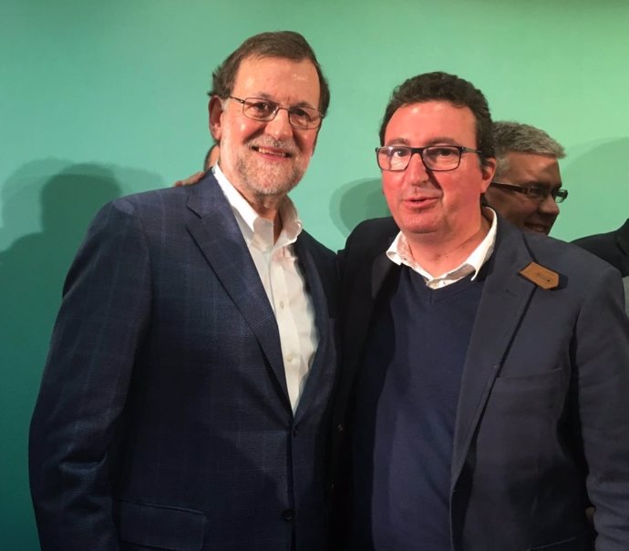 El presidente del PP de Huelva con Mariano Rajoy