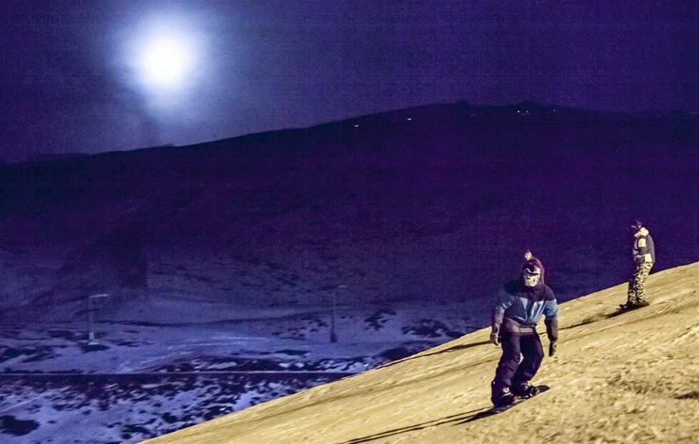 Esquí nocturno en El Río