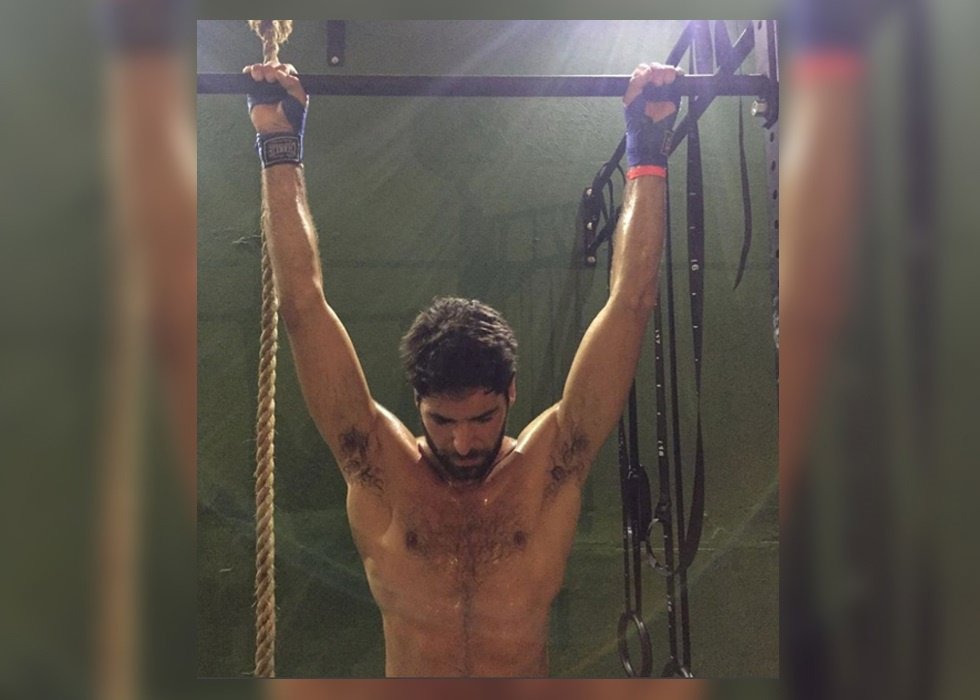 Cayetano Rivera presume de abdominales/Instagram