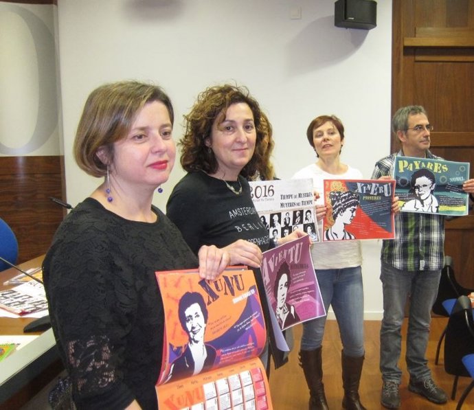 Presentación del calendario 'Tiempo de mujeres, mujeres en el tiempo'. 