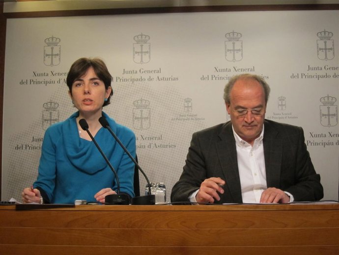 Emma Ramos y José Agustín Cuervas Mons. 