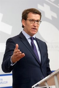 Feijóo: "Me parece que España no merece que el PSOE la haga depender de tres profesores"