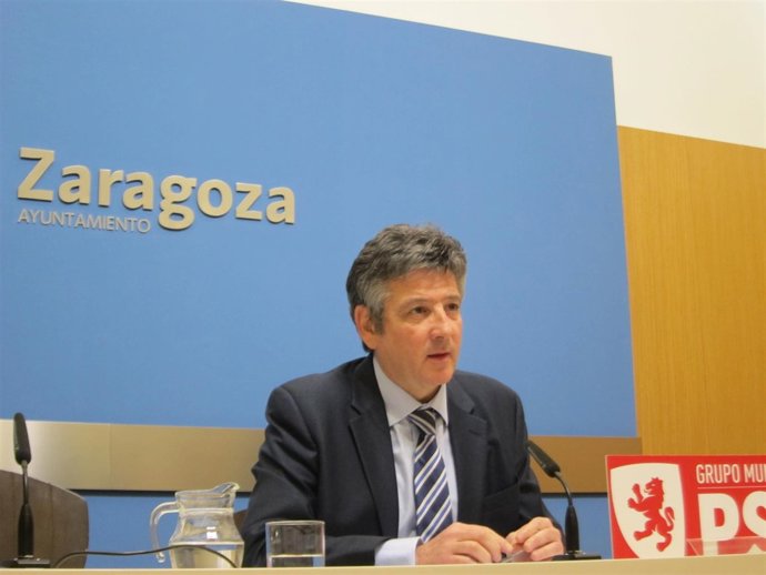 El concejal del PSOE en el Ayuntamiento de Zaragoza, Javier Trívez