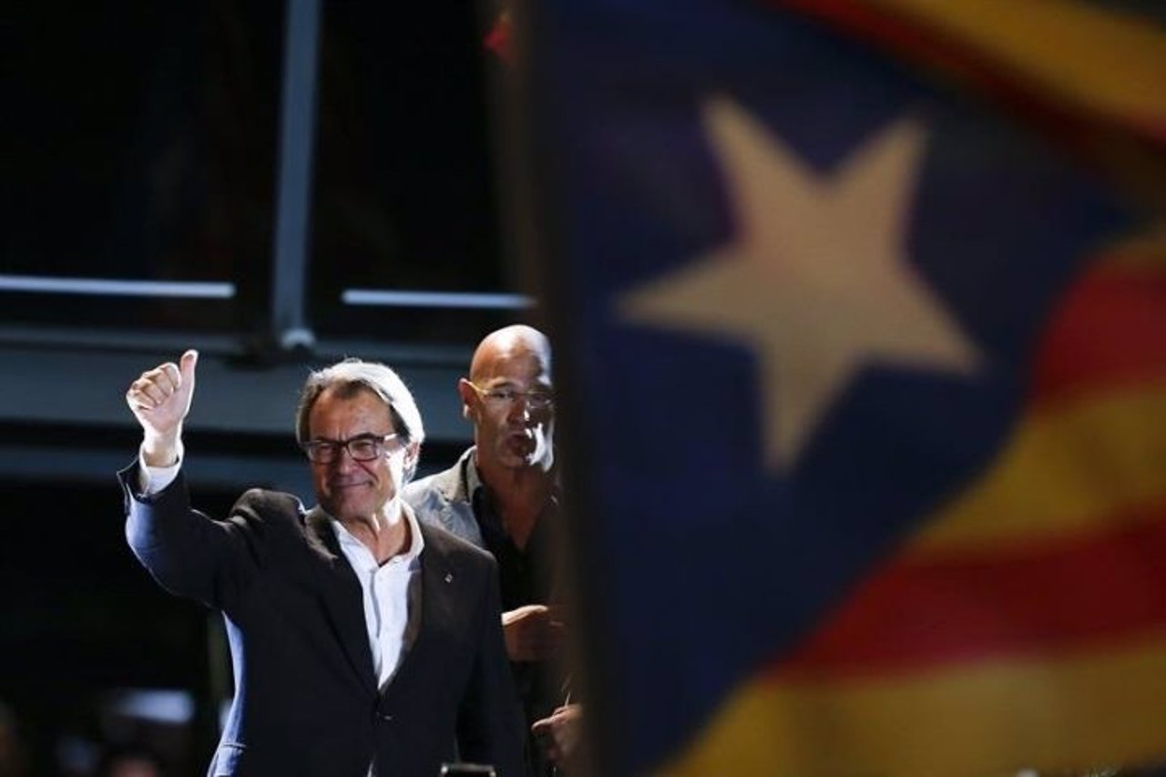 Artur Mas renuncia al acta de diputado