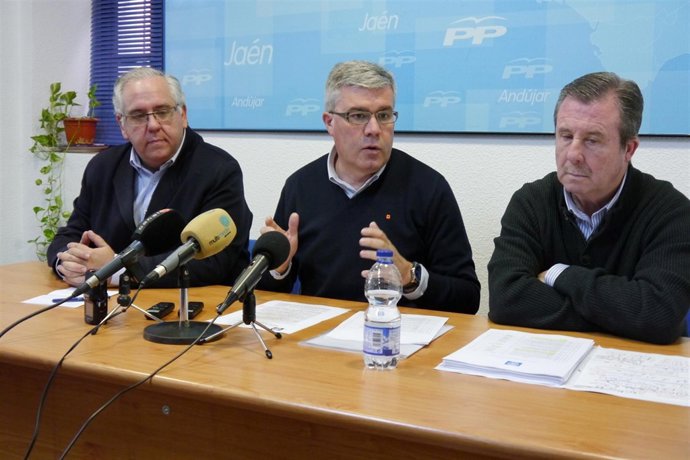 Fernández de Moya en la rueda de prensa