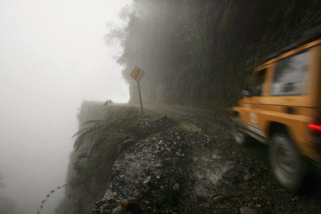 Carretera peligrosa, accidente, Bolivia