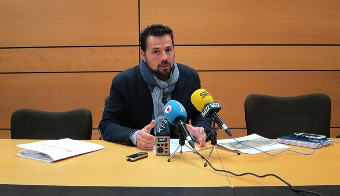 Mario Gómez en rueda de prensa