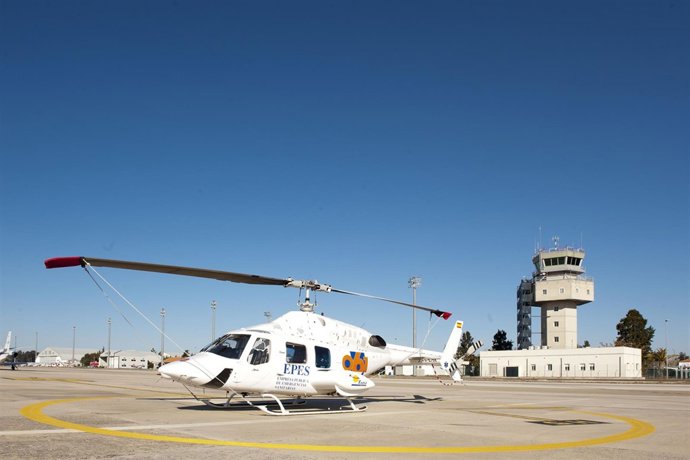 Helicóptero sanitario en el Aeropuerto de Jerez