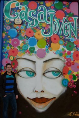 Graffiti en la fachada de la casa de Cultura