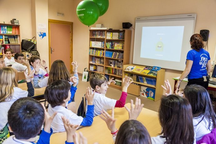 Taller medioambiental en colegio, Ecovidrio
