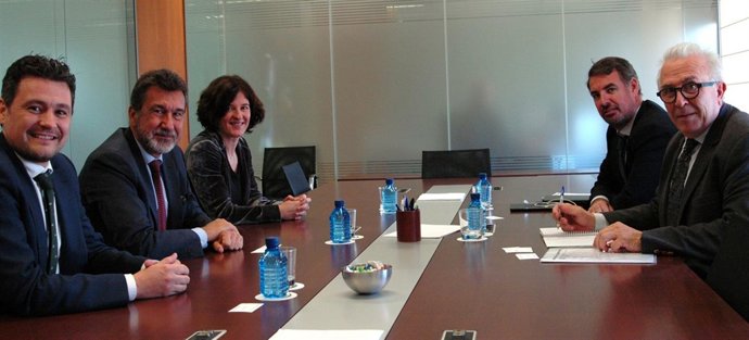 Reunión entre Gas Natural Distribución y la Junta de Andalucía.