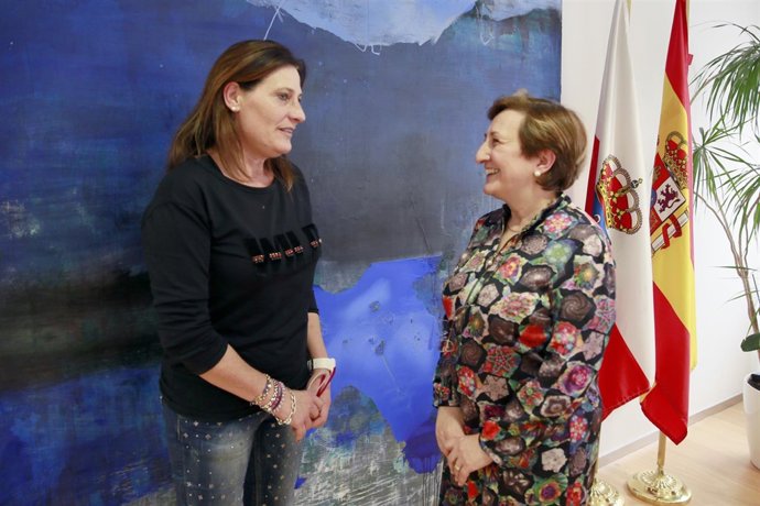 Real se reúne con la presidenta de la Asociación de Higienistas Buscales