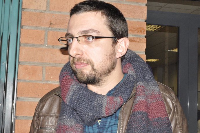 El secretario de Análisis Político de Podemos Aragón, Lorién Jiménez.