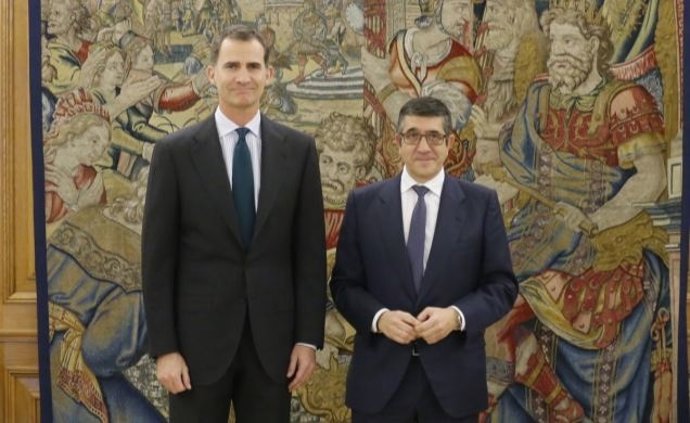 El Rey con Patxi López