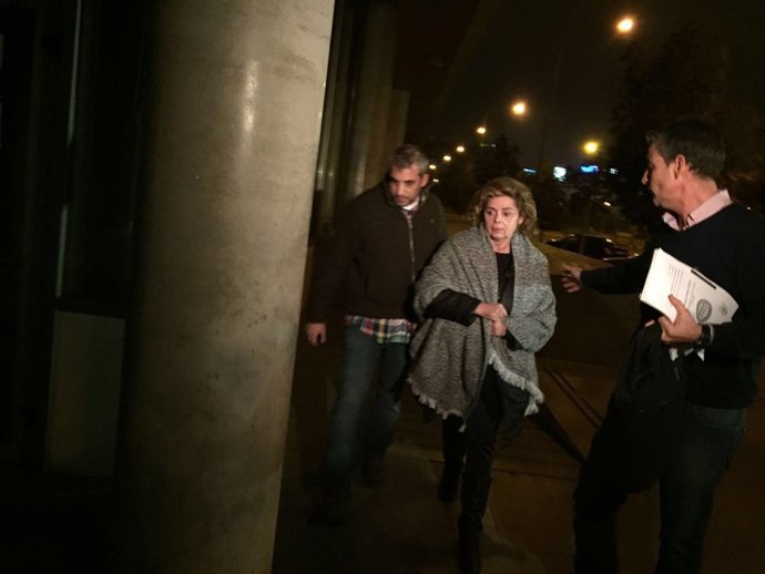 La exconcejala María José Alcón llega al juzgado