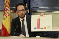 Hernando (PSOE) dice que se está siendo "injusto" con Villalobos en la polémica por los escaños de Podemos