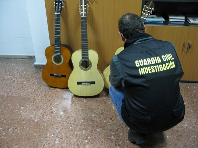 Guitarras robadas en Almuñécar