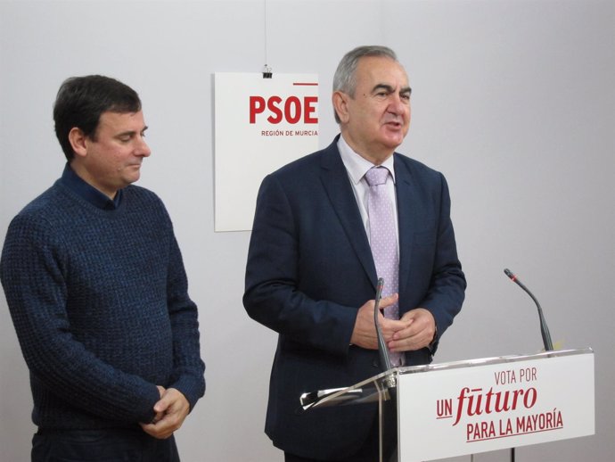 Emilio Ivars y González Tovar, en la rueda de prensa