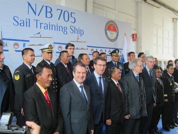 Feijóo en el astillero Freire