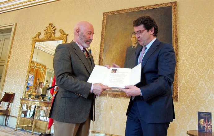  Ramírez Lozano Recibe El Premio De Manos Del Alcalde De Salamanca