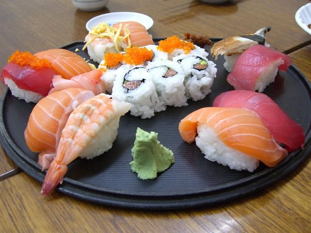 sushi - wikimedia