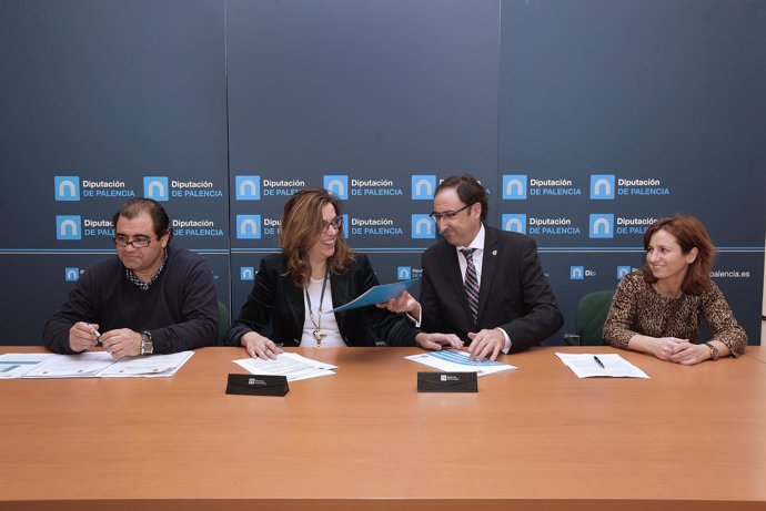 Alfonso Polanco y Ángeles Armisén firman el convenio
