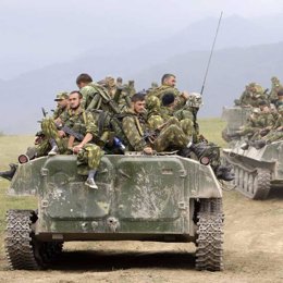 Las fuerzas georgianas se retiran de Tsjinvali