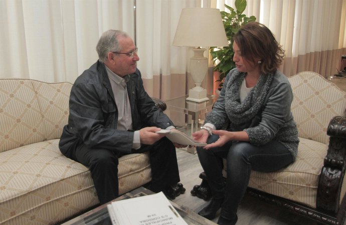 Reunión de Isabel Ambrosio con José Luis Vilches