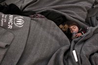 Aumentan a 24 los muertos por el naufragio de una embarcación con refugiados cerca de Grecia