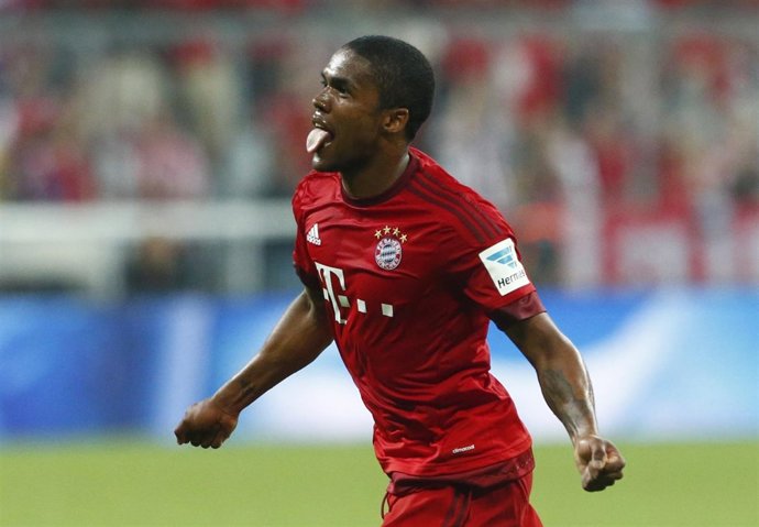 Douglas Costa con el Bayern Munich