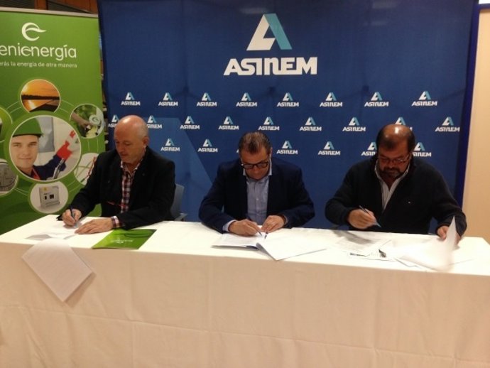 Firma convenio Asinem Mallorca