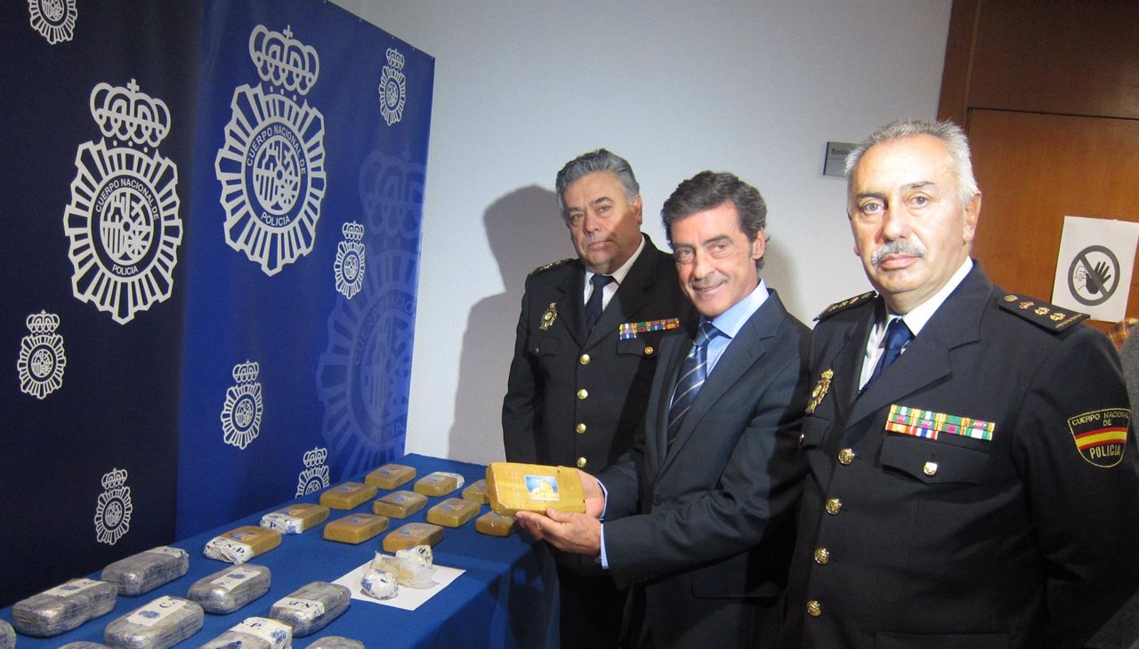 Sánchez Solís, en el centro, con Durán y Toro