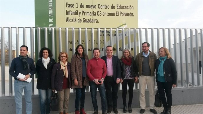 Visita de los populares al centro educativo