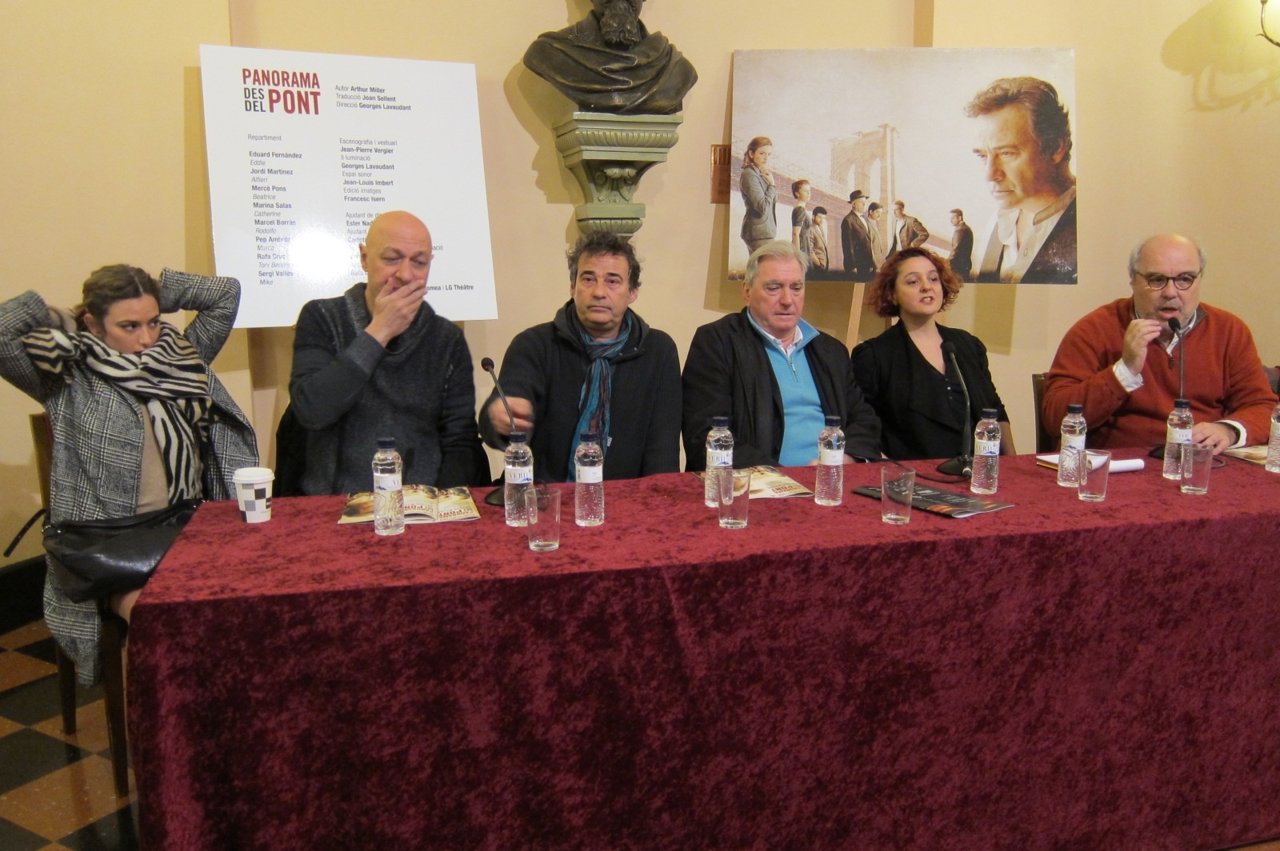 Presentación de 'Panorama des del pont'