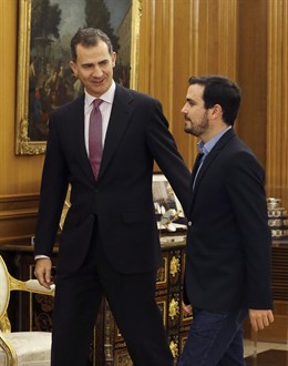 El Rey recibe en audiencia en el Palacio de la Zarzuela a Alberto Garzón