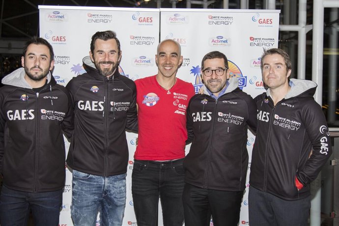 Santi Millán y el equipo de Imparables