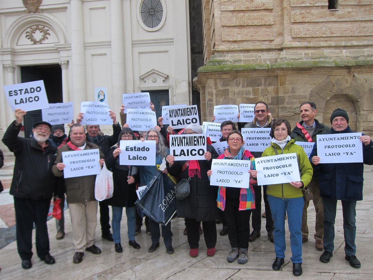 Concentración de MHUEL frente a La Seo