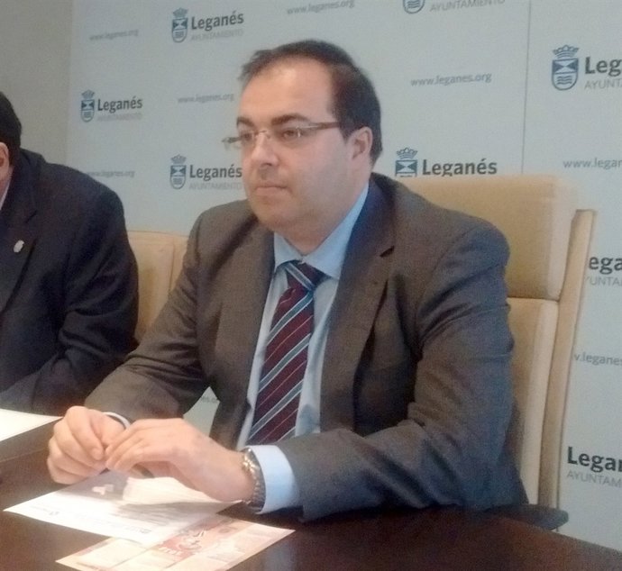 Fwd: CRONICA 16; LEGNAES (Afectados Funnydent)