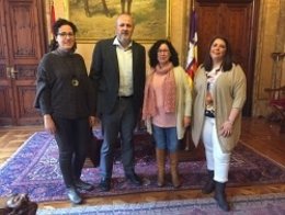 Ensenyat con la Asociación de Niños con Enfermedades Raras